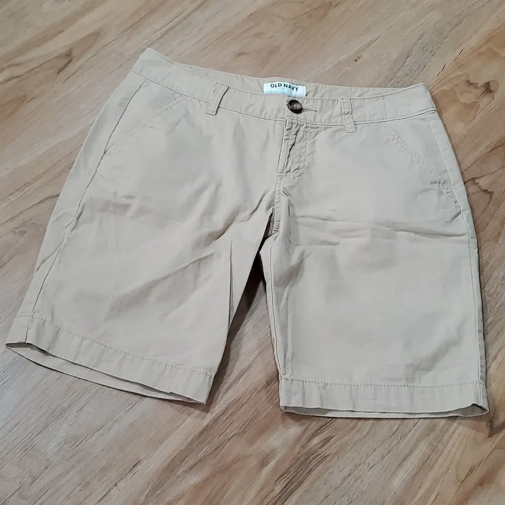 Old Navy waist 16